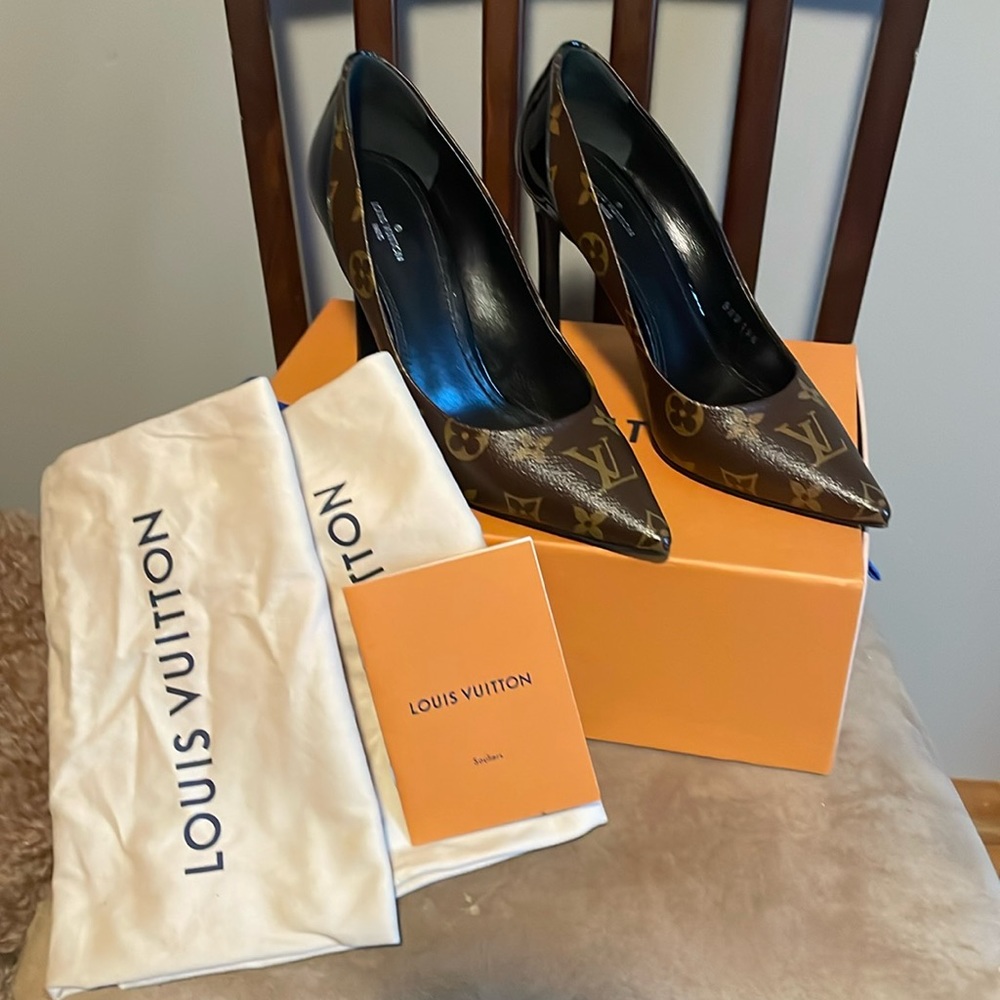 Louis Vuitton Cherie Pump